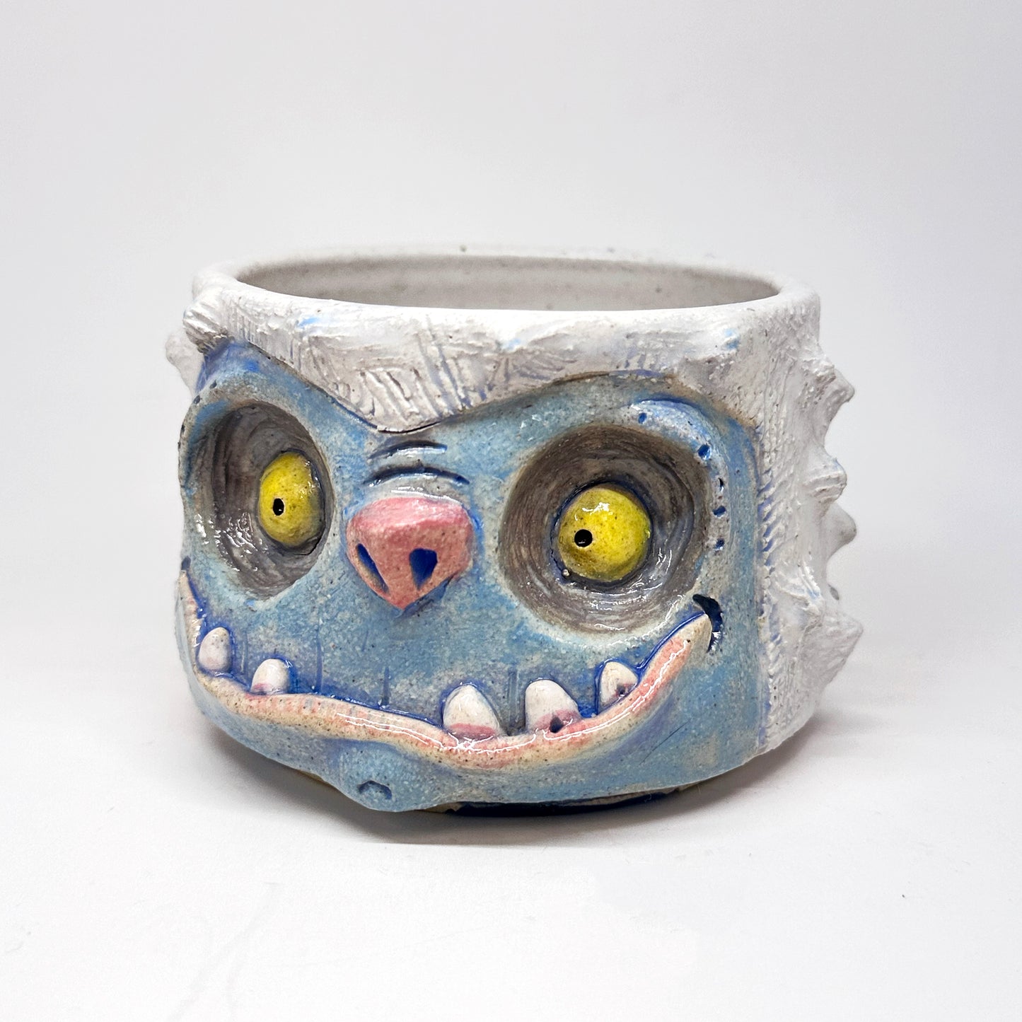 Yeti blued himself up
